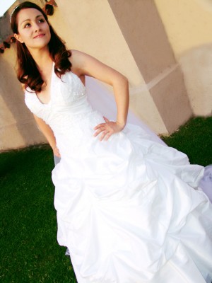 Catherine Inotroza Anuncios gratis para novios en Santiago |  ARRIENDO HERMOSO VESTIDO DE NOVIA, EXELENTE OPORTUNIDAD!!!!