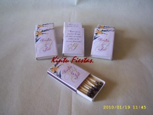 Marjorie Diaz M. Anuncios gratis para novios en Curic&oacute; |  Lindas fosforeritas para recuerdos de Bodas., Completamente personalizadas aqui en Kintu Fiestas.