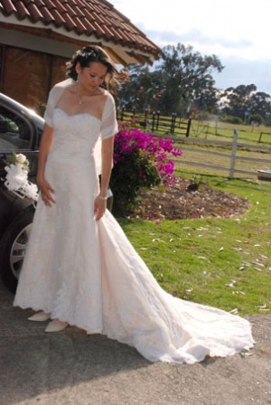SANDRA Anuncios gratis para novios en Las Condes |  PRECIOSO VESTIDO DE NOVIA , MORI LEE
