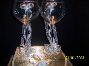 Ana Maria Gallardo Anuncios gratis para novios en Pe&ntilde;alol&eacute;n |  copas grabadas matrimonio y aniversarios, copas grabadas