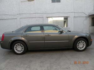 CLAUDIA Anuncios gratis para novios en Independencia |  ARRIENDO CHRYSLER 300 A&Ntilde;O 2010, PARA MATRIMONIOS Y EVENTOS EN COLOR BLANCO Y GRIS