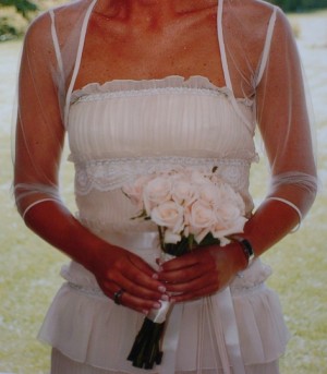 luz maria correa Anuncios gratis para novios en Las Condes |  vestido de novia strapples color marfil, con bolero, contillo y zapatos