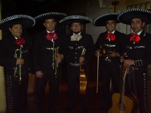 johnny luis Novios y novias en Santiago |  para los novios mariachis en vivo mariachis sal y tequila serenatas, SAL Y TEQUILA  %100 CHARROS 4 X $ 50.000. EN VIVO  6388358  /  7-6260519