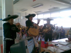 johnny luis Novios y novias en Ñuñoa |  en el dia de la madre mariachis serenatas sal y tequila mariachis, 4 MARIACHIS X $50.000-  FONOS:  02-6388358   /    07-6260519