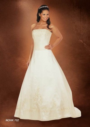DANIELA Novios y novias en Maipú |  VENDO VESTIDO DE NOVIA NUEVO, NUEVO CON SUS ACCESORIOS