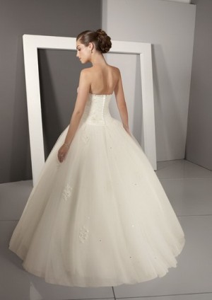 Liz Novios y novias en La Florida |  arriendo vestido de novia casa blanca, arriendo vestido de novia casa blanca