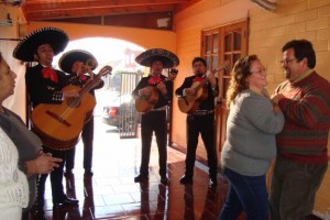 johnny luis Anuncios gratis para novios en Puente Alto |  novias novios mariachis charros serenatas mariachis, SAL Y TEQUILA  %100 CHARROS 4 X $ 50.000. EN VIVO  6388358  /  7-6260519